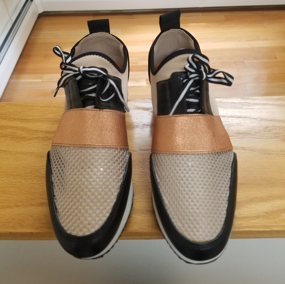 Steve Madden metallic sneakers 6.5 - Picture 2 of 5